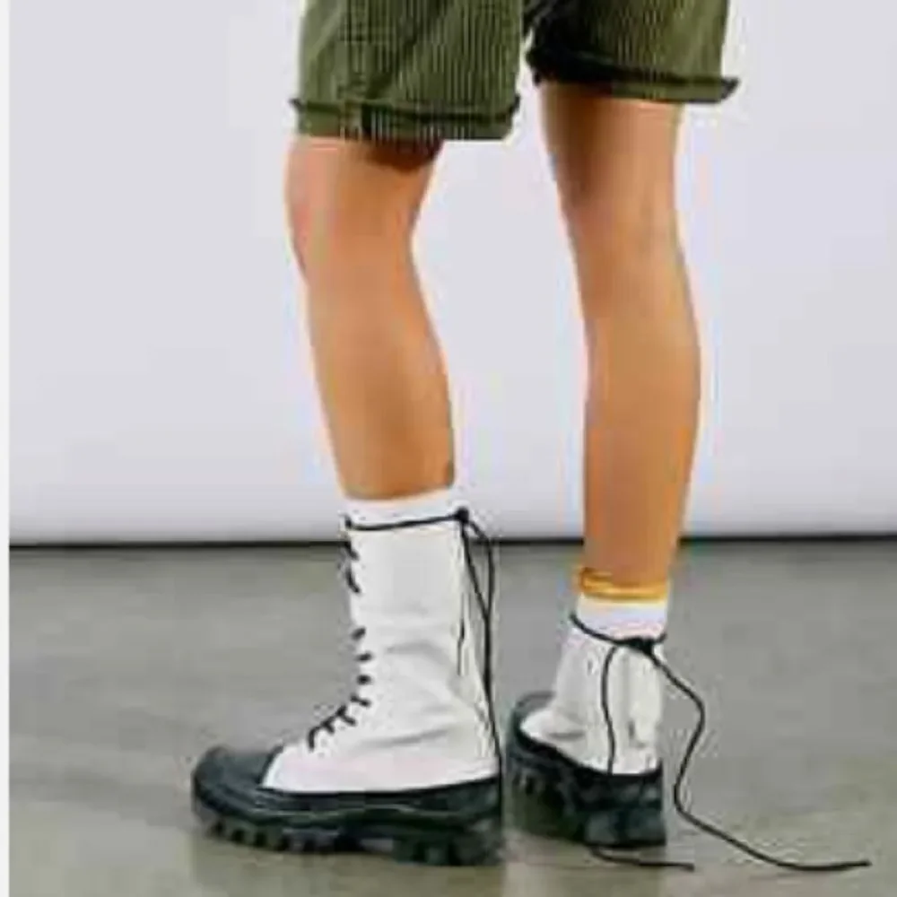 Free People Goldie Lug Sole Lace UP Utility Boots size 7